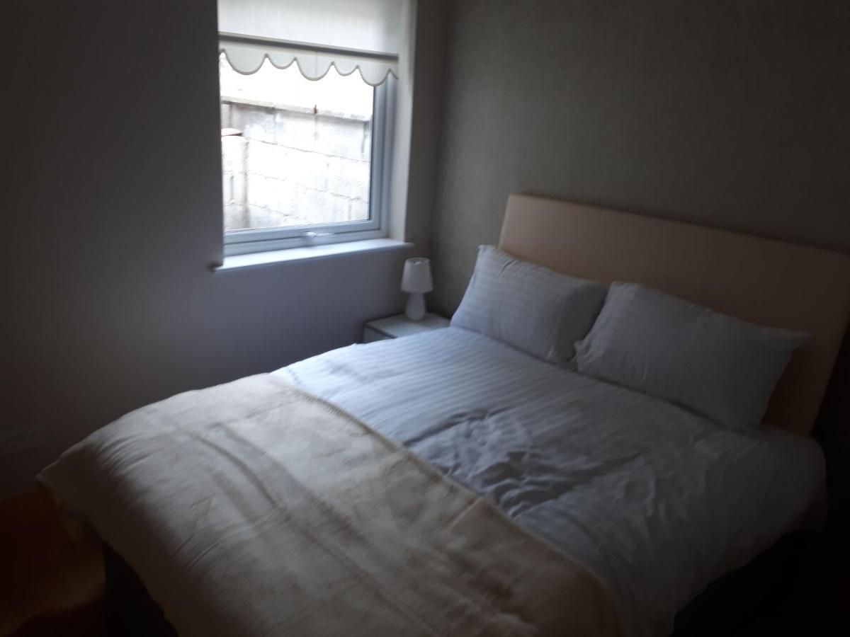 One Double Bedroom Flat Dublin Exterior foto